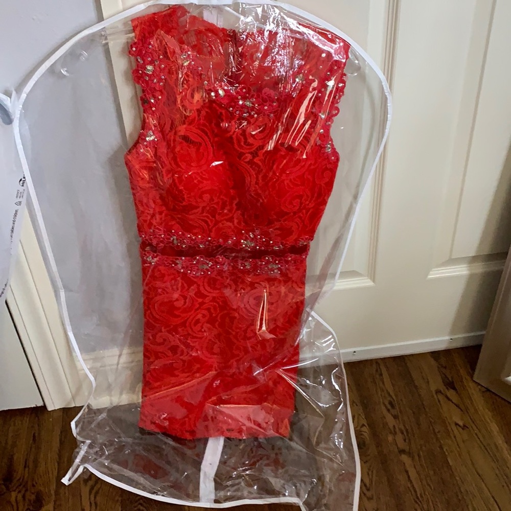 hoco dress❤️ size medium. (about a size 2)
